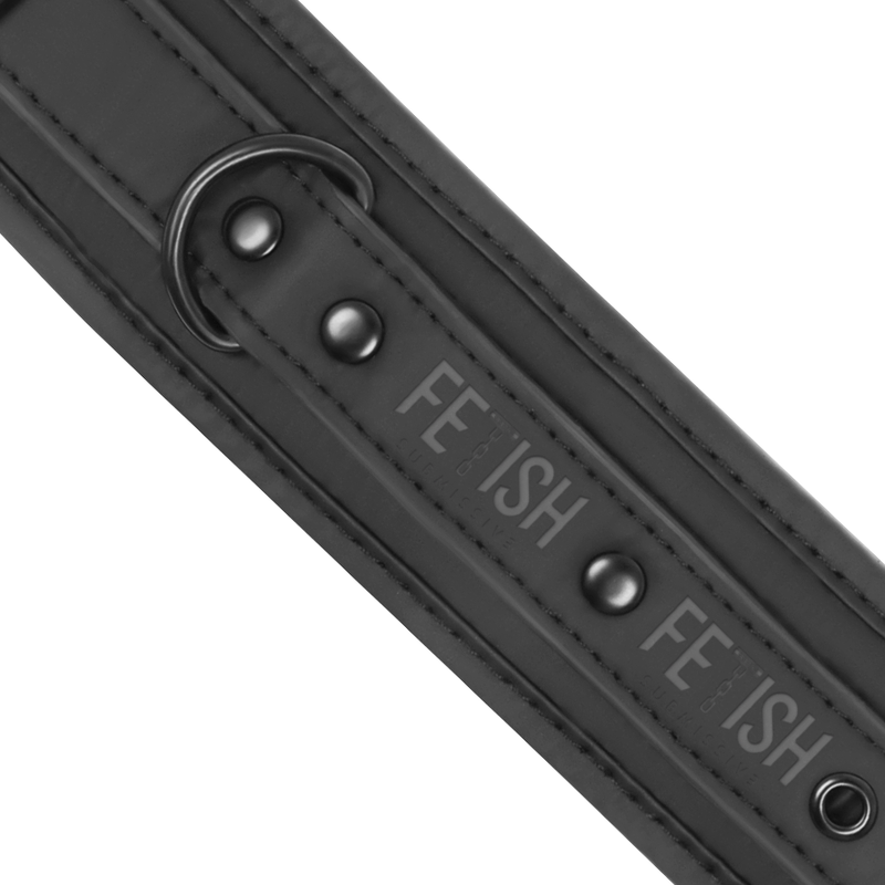 FETISH SUBMISSIVE - COLLAR Y ESPOSAS CUERO VEGANO CON FORRO DE NEOPRENO